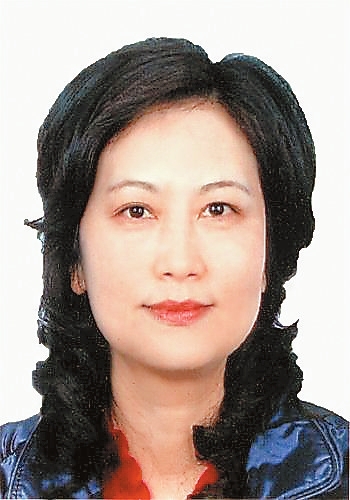 历任共青团昭通地委副书记,书记,绥江县委副书记,县长,昭通市委常委