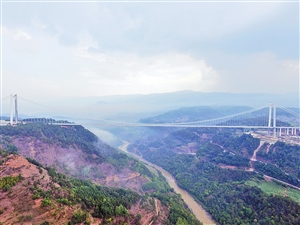 云南交投扬帆起航2017年08月31日 星期四08 